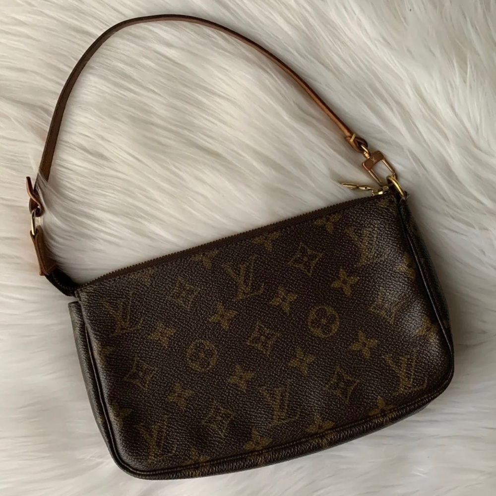 Louis Vuitton Pochette